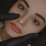 Aquarell-Lippen während der Pigmentierung