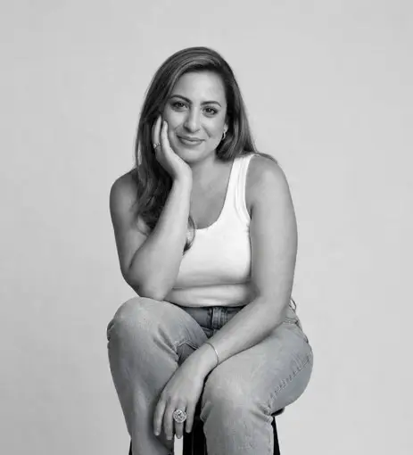 Sibel Houissein, Spezialistin für Gesichtsbehandlungen bei Aura Ästhetik in Lauf an der Pegnitz